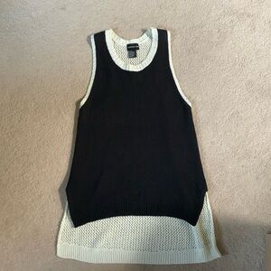 Beautiful mesh back tank top, business casual, RN 106535, Small